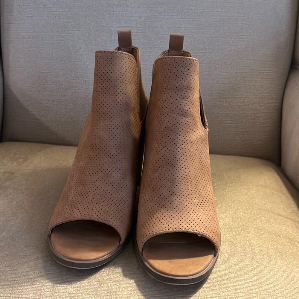 DV by Dolce Vita Bandit Block Heel Bootie